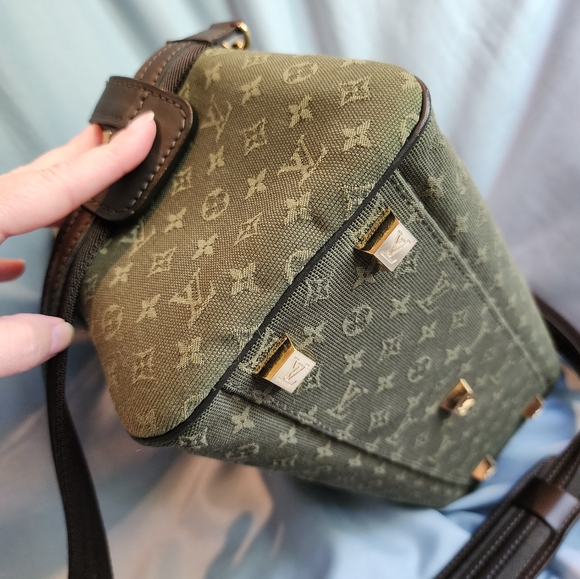 Louis Vuitton Josephine Mini Lin Two Way Bag 💕 - Picture 3 of 16